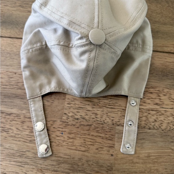 Burberry Check Pattern Cap - Picture 8 of 8